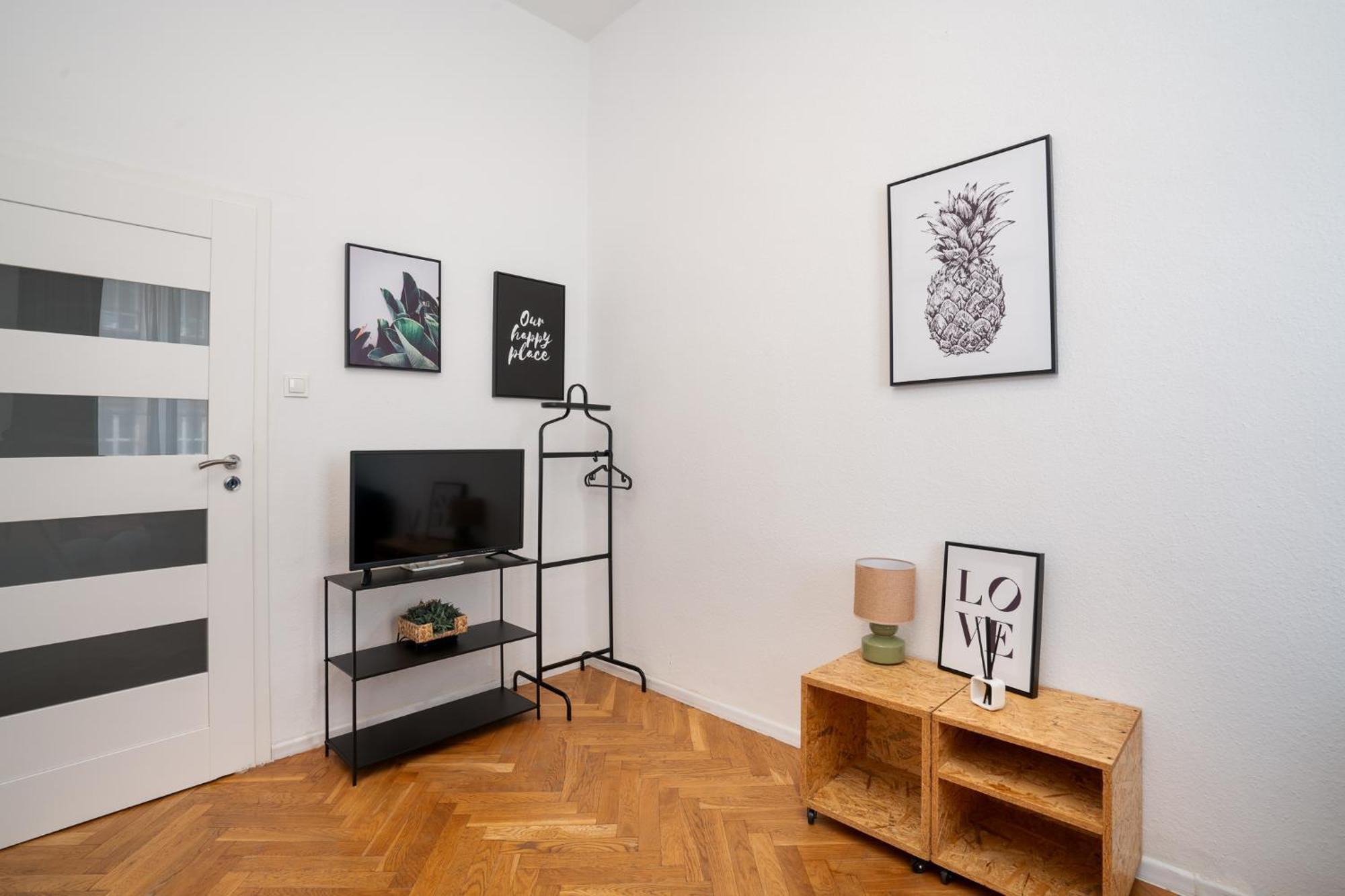 A.S. Home Swidnicka Street Wrocław Exteriör bild