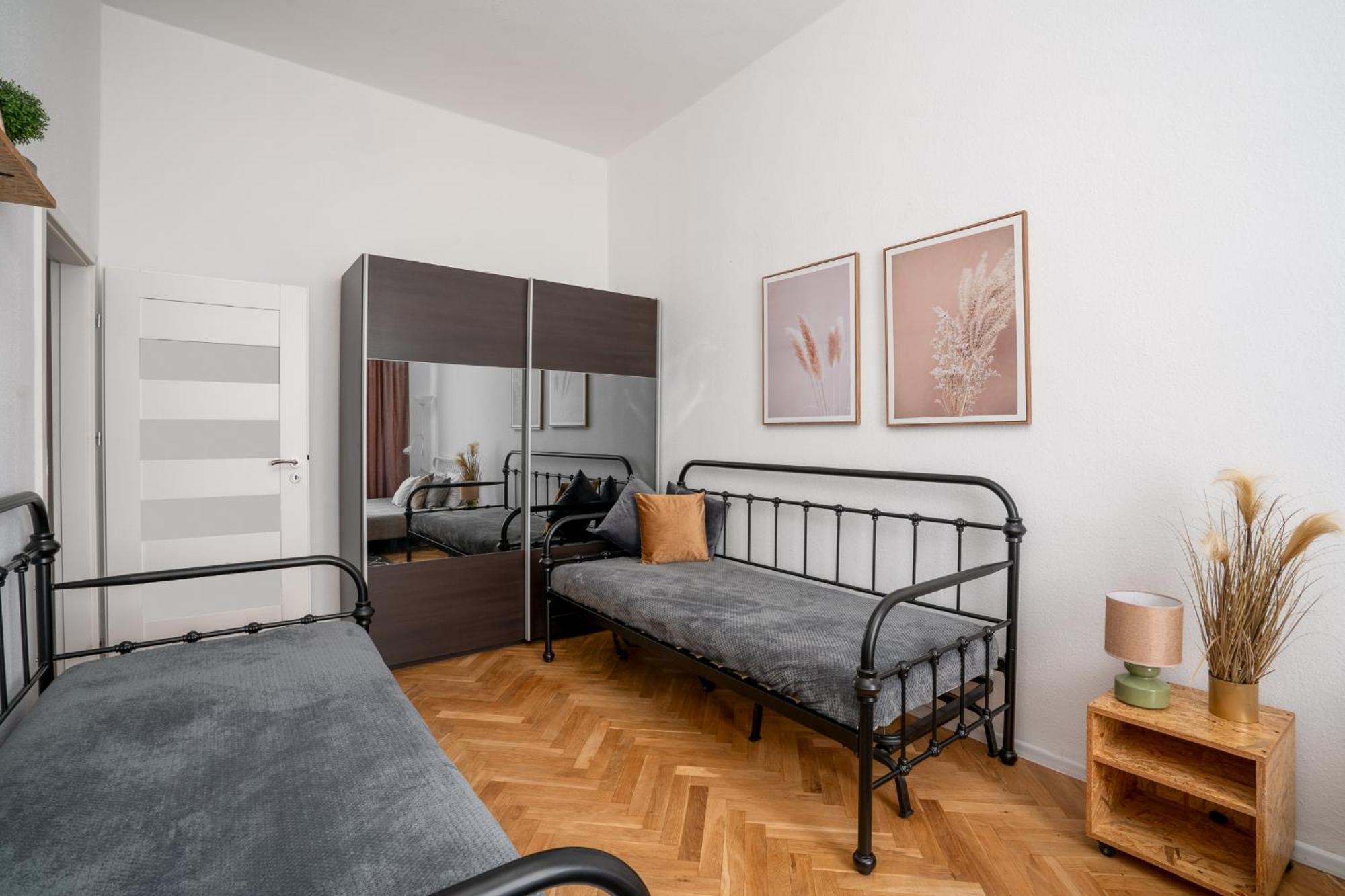 A.S. Home Swidnicka Street Wrocław Exteriör bild
